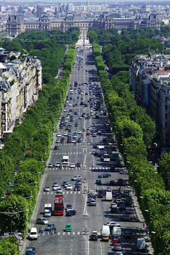 Avenue des Champs-Elysées
