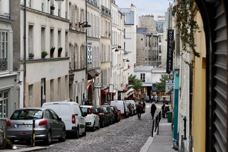 shopping entre filles à paris